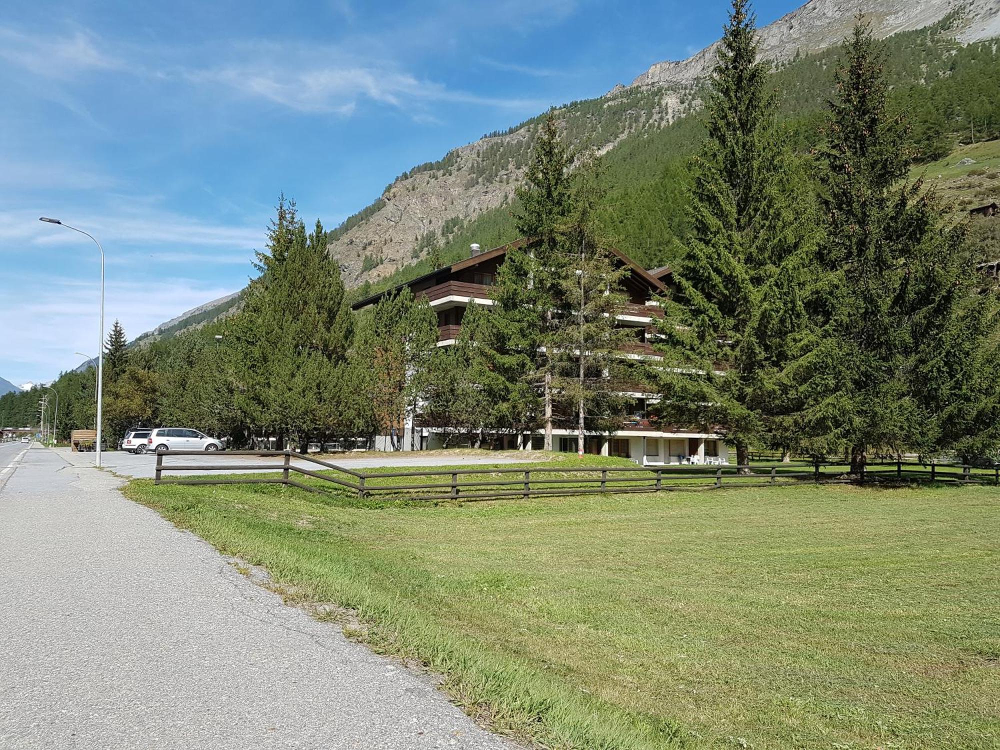 Monte Rosa Taesch, Apartments Mit Wellness Bereich Ngoại thất bức ảnh