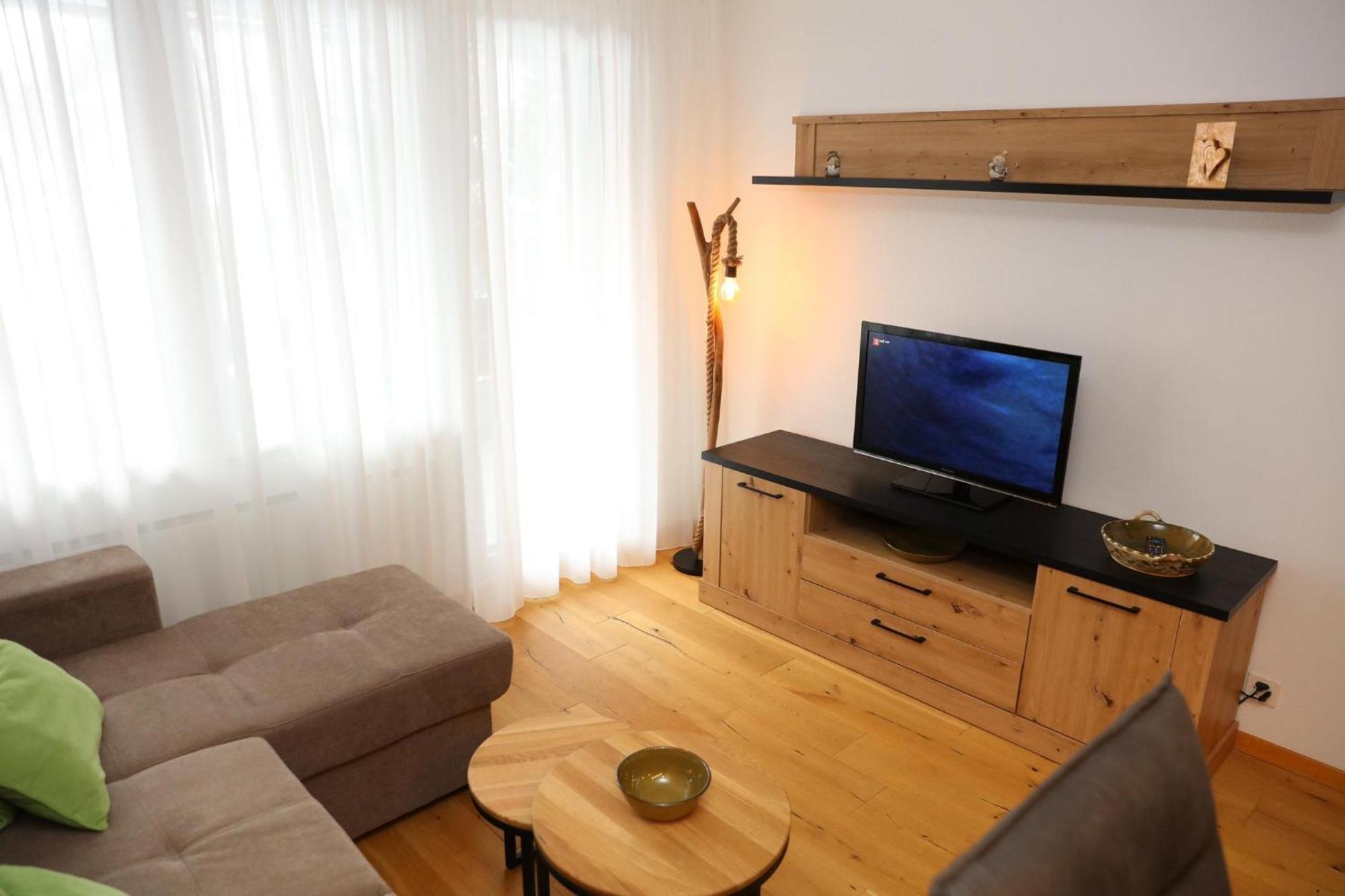 Monte Rosa Taesch, Apartments Mit Wellness Bereich Phòng bức ảnh