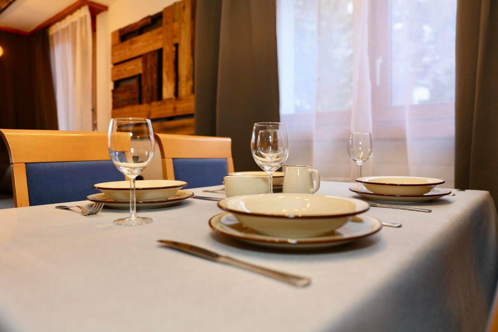 Monte Rosa Taesch, Apartments Mit Wellness Bereich Phòng bức ảnh